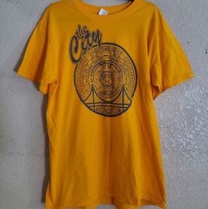 Gently worn men's golden state warriors T-shirt
